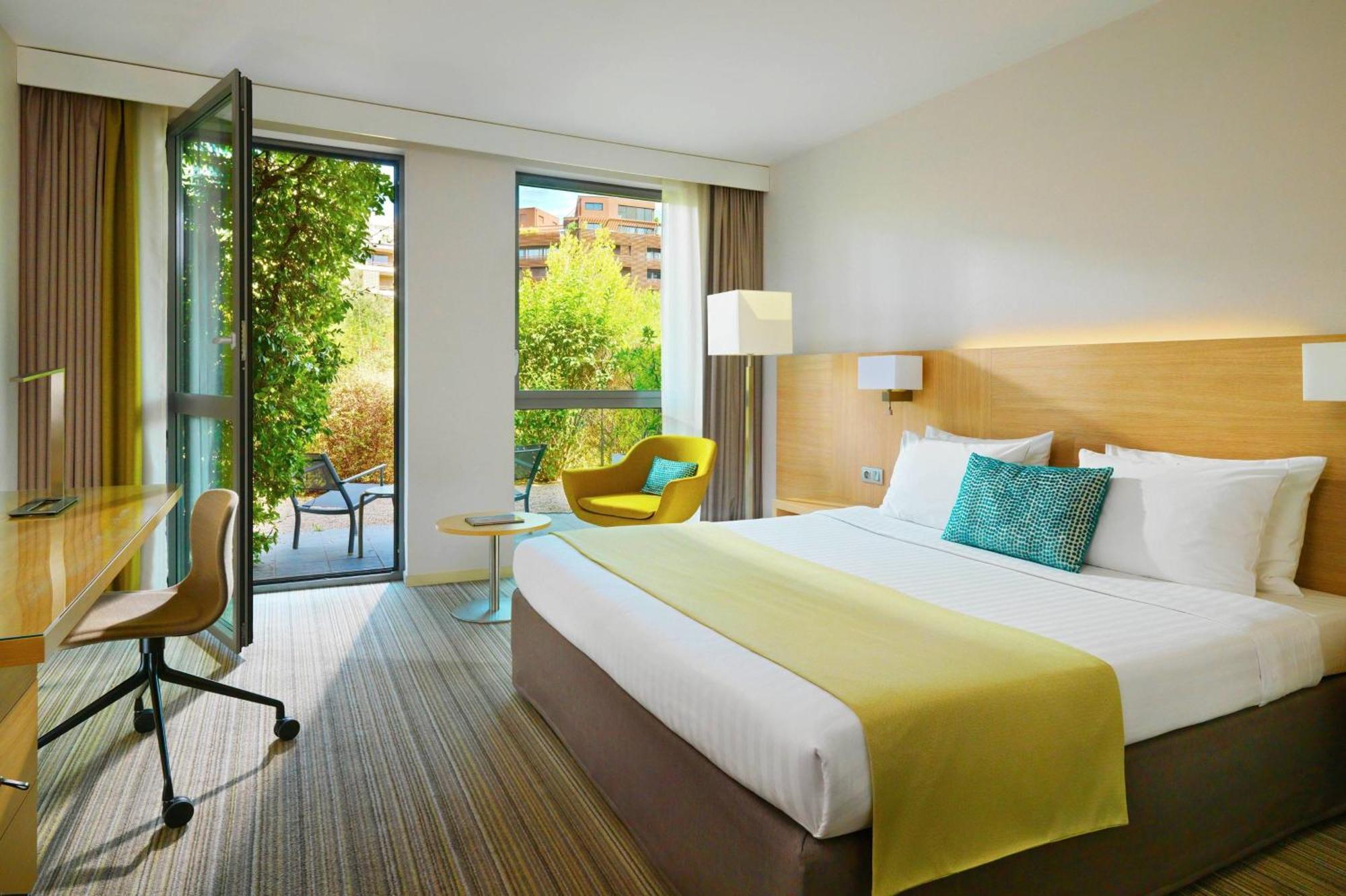 Courtyard By Marriott Montpellier Hotel Exterior foto