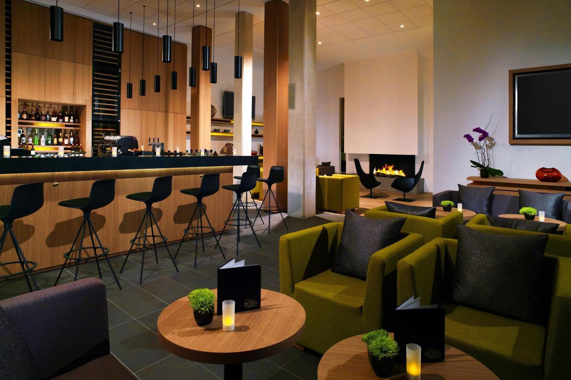 Courtyard By Marriott Montpellier Hotel Exterior foto